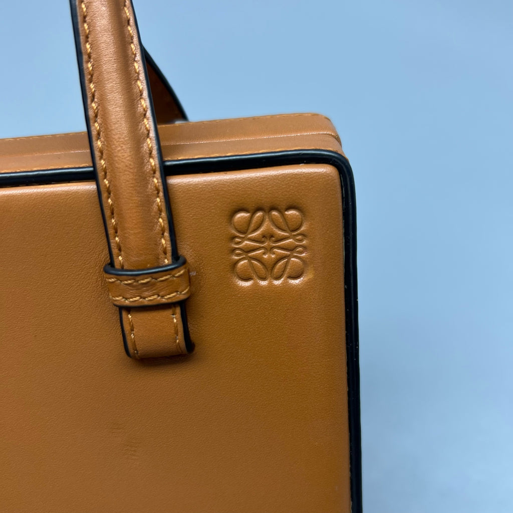Loewe Brown