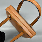 Loewe Brown