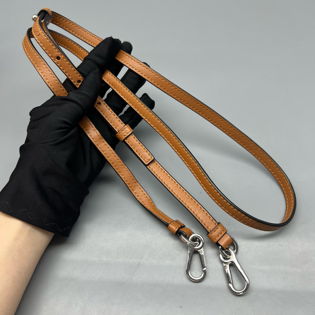 Loewe Brown