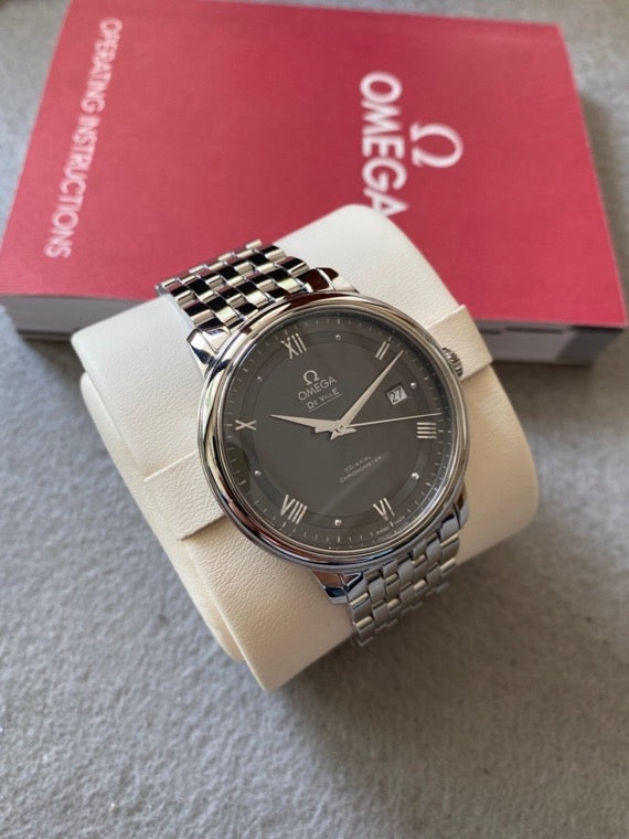 Omega Flying Disc Series Gray Automatic (self-winding) watch 39.5 424.10.40.20.06.001