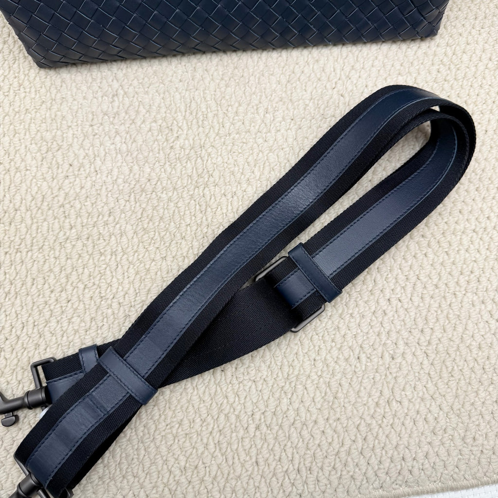 Bottega Veneta Blue Shoulder Bag