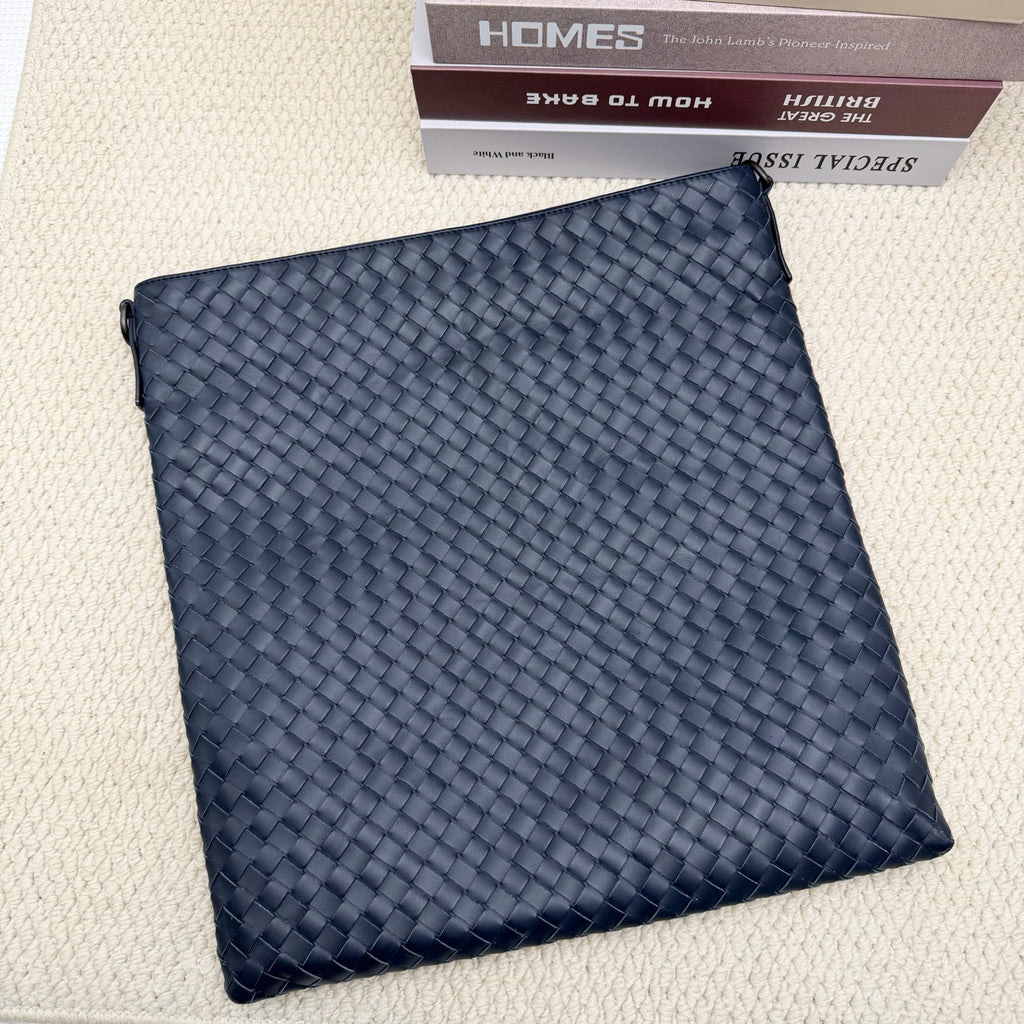 Bottega Veneta Blue Shoulder Bag