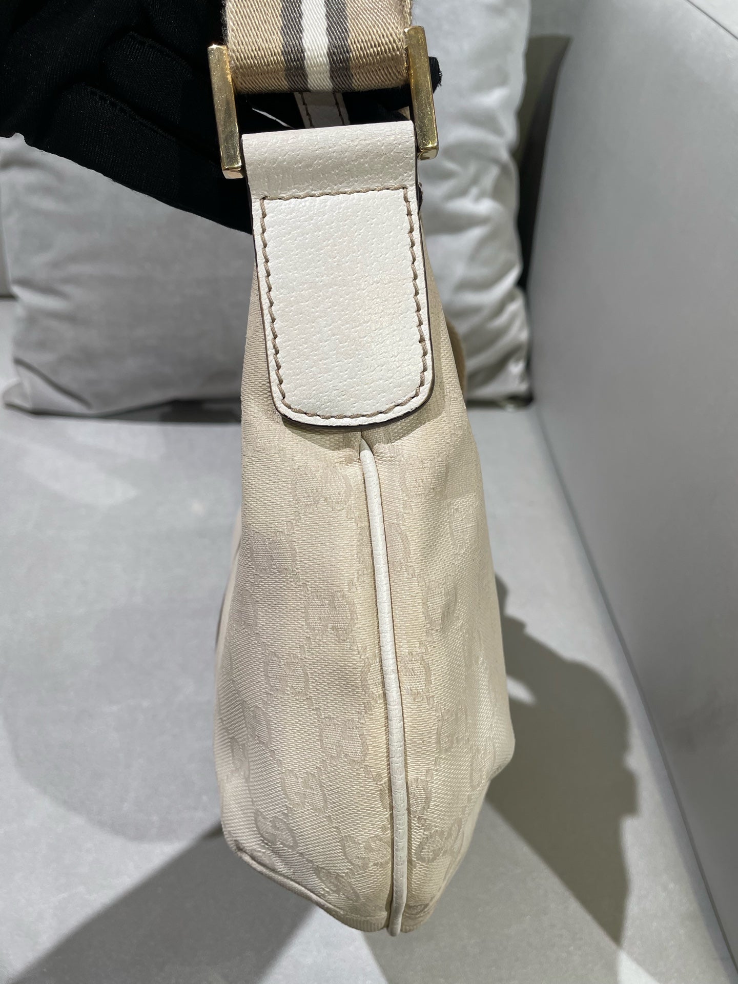 Gucci White Crossbody 181092-F4F5R-9791