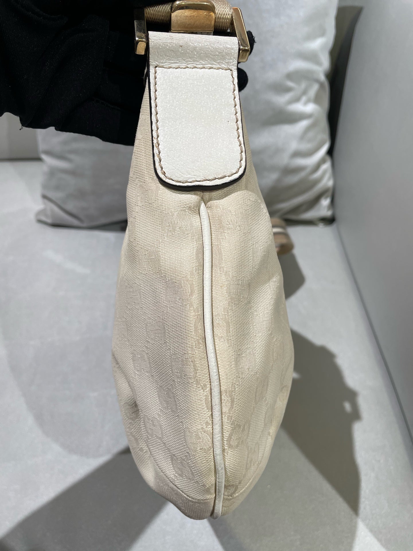 Gucci White Crossbody 181092-F4F5R-9791