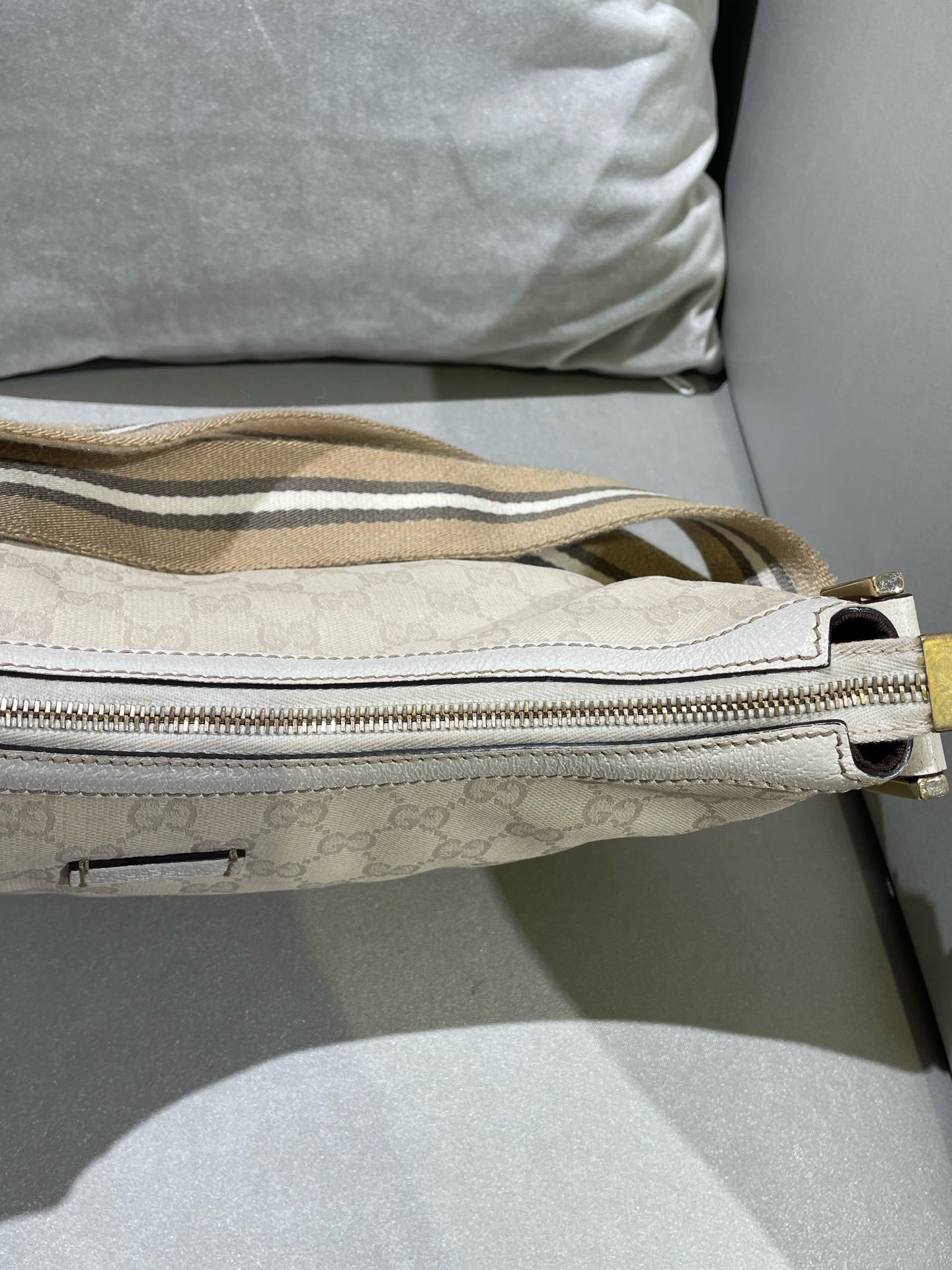 Gucci White Crossbody 181092-F4F5R-9791