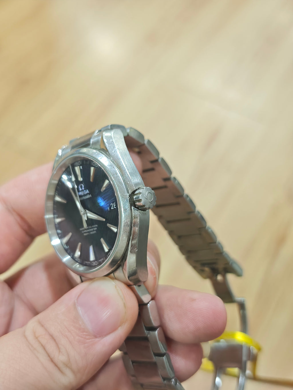 Omega Seahorse Automatic (self-winding) watch 41.5 millimeters 231.10.42.21.03.003