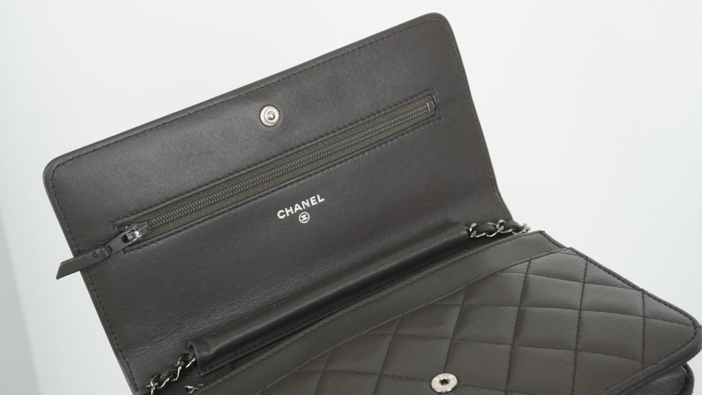 Chanel Boy Chanel chain wallet Gray