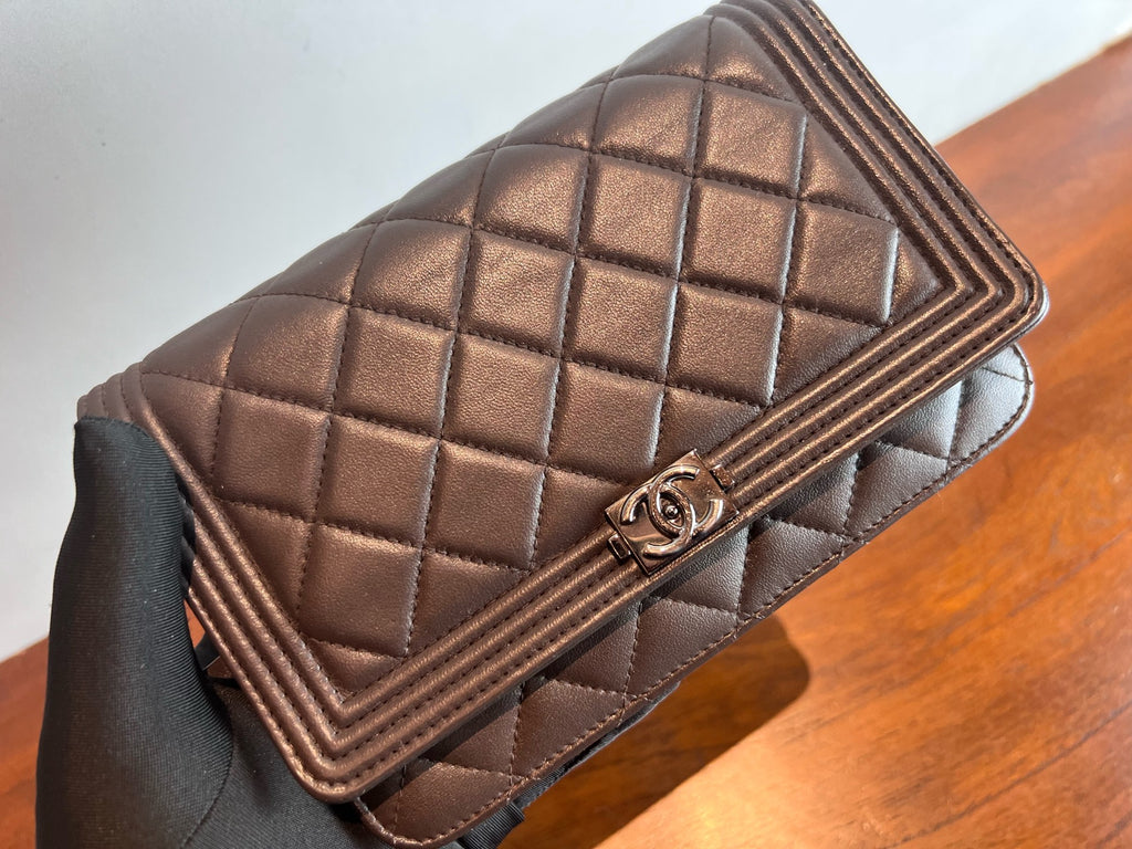 Chanel Boy Chanel chain wallet Gray