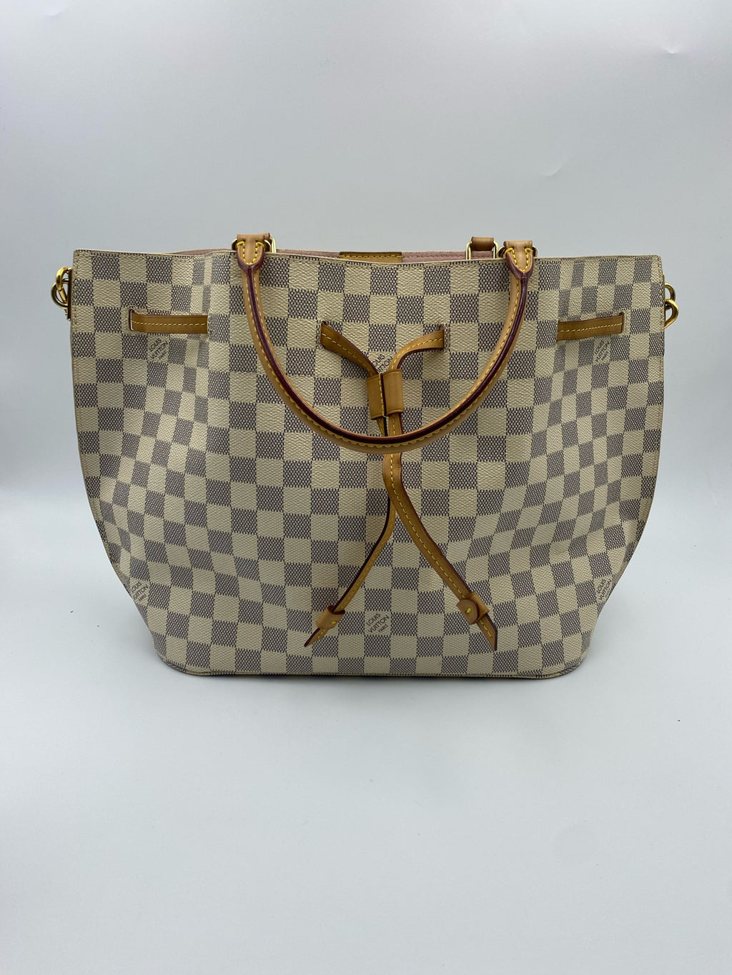 Louis Vuitton Pink Bucket & Drawstring Bag N41579