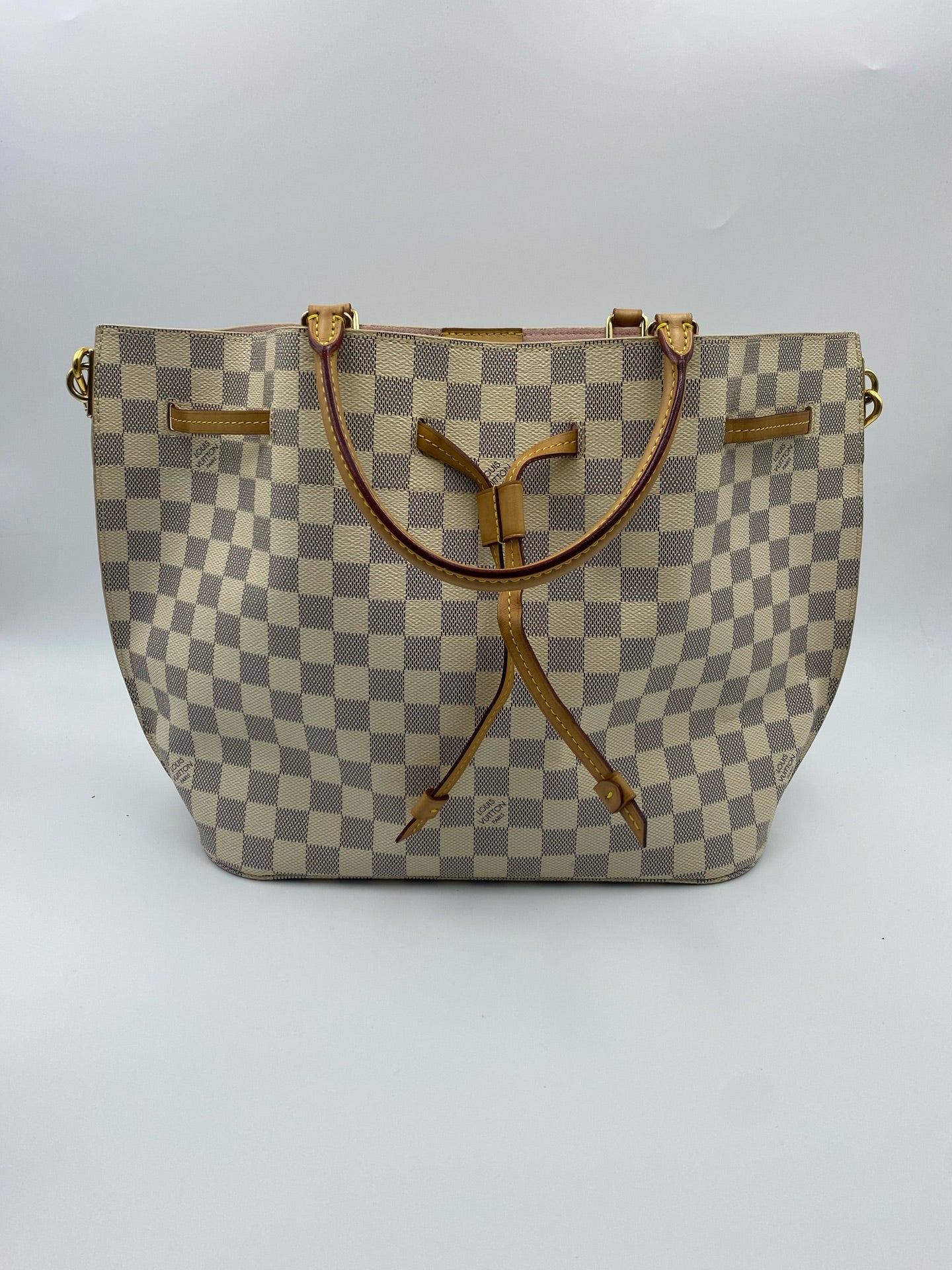 Louis Vuitton Pink Bucket & Drawstring Bag N41579