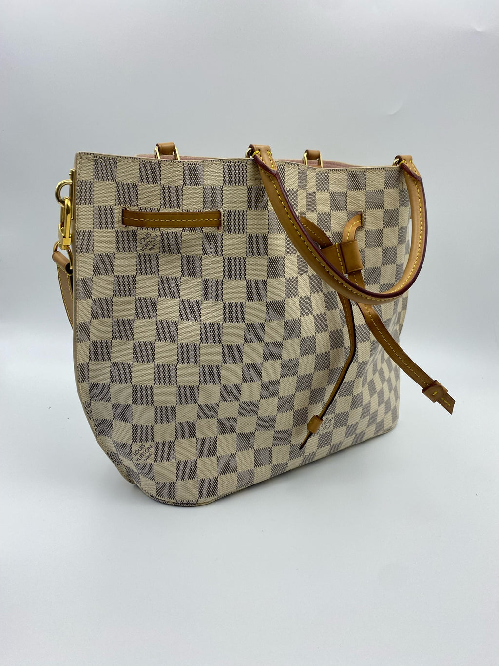 Louis Vuitton Pink Bucket & Drawstring Bag N41579