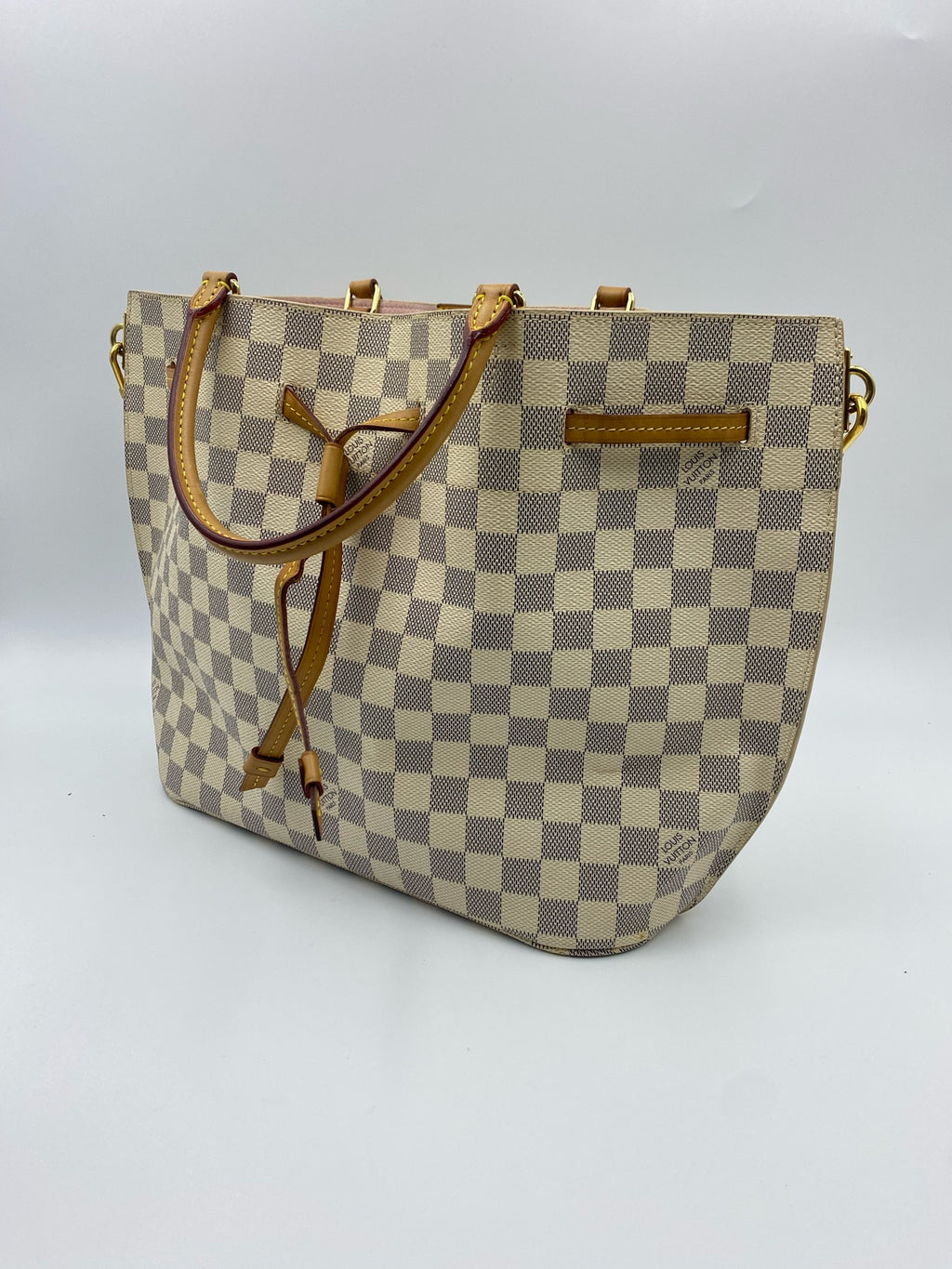 Louis Vuitton Pink Bucket & Drawstring Bag N41579