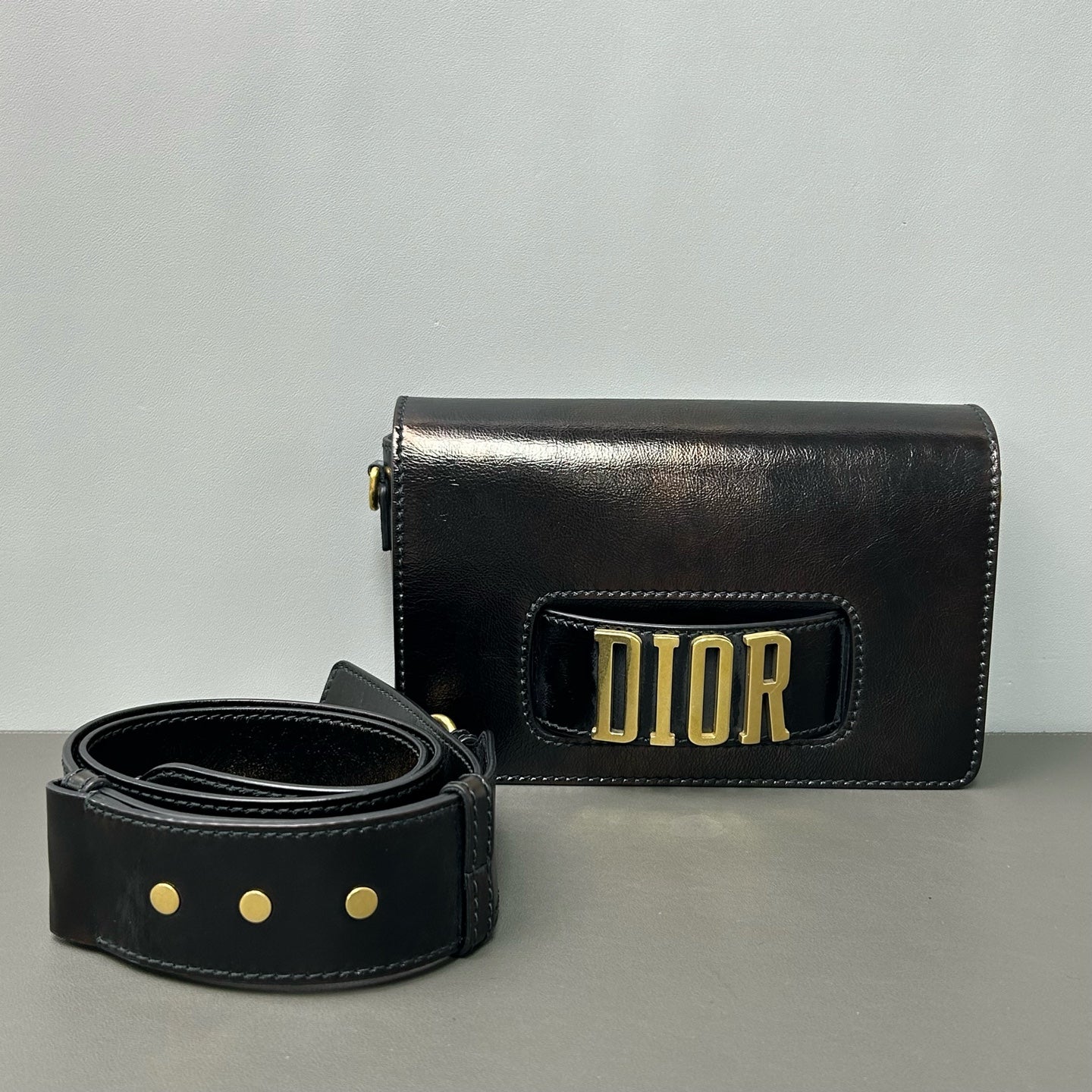 Dior Gold