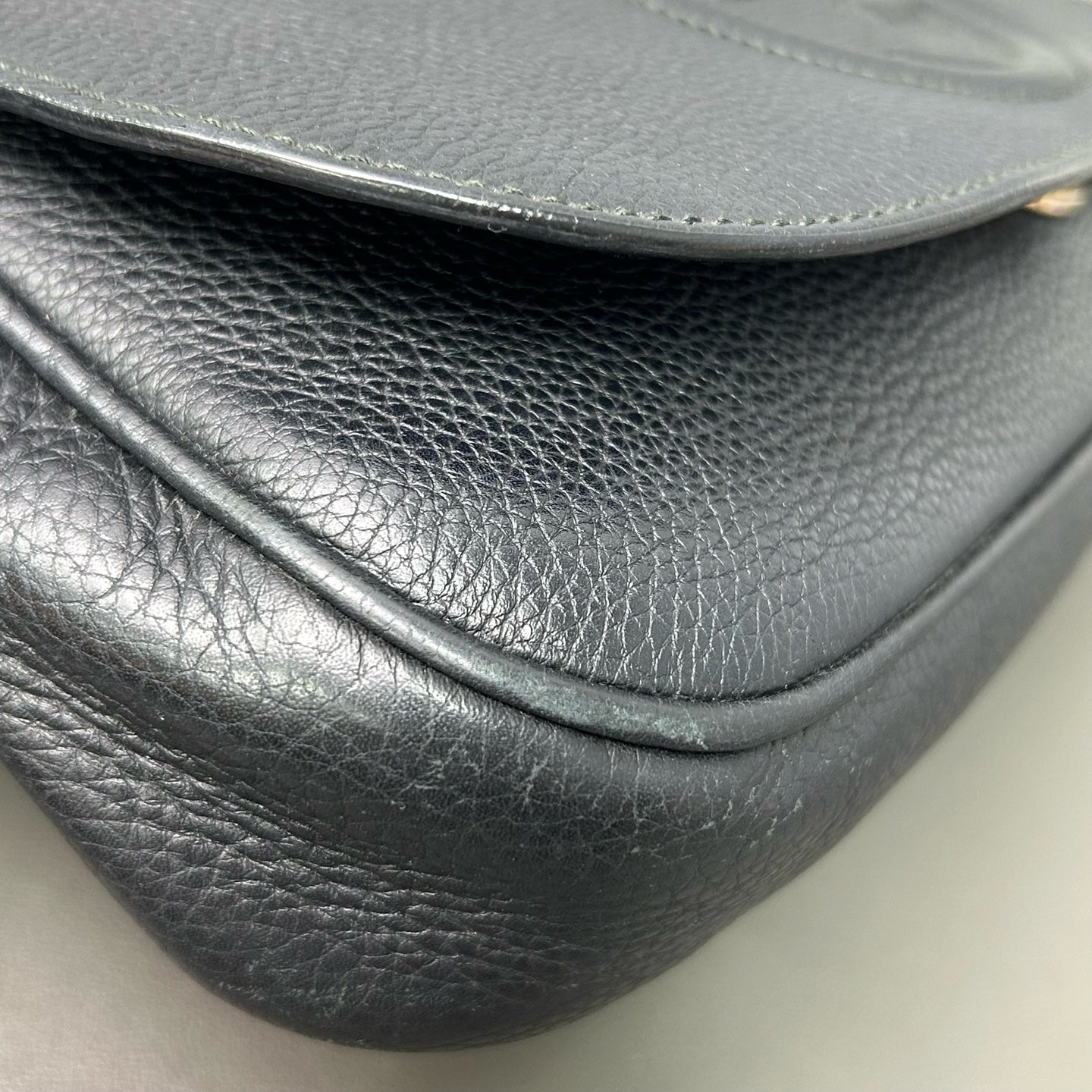 Gucci Metal Black