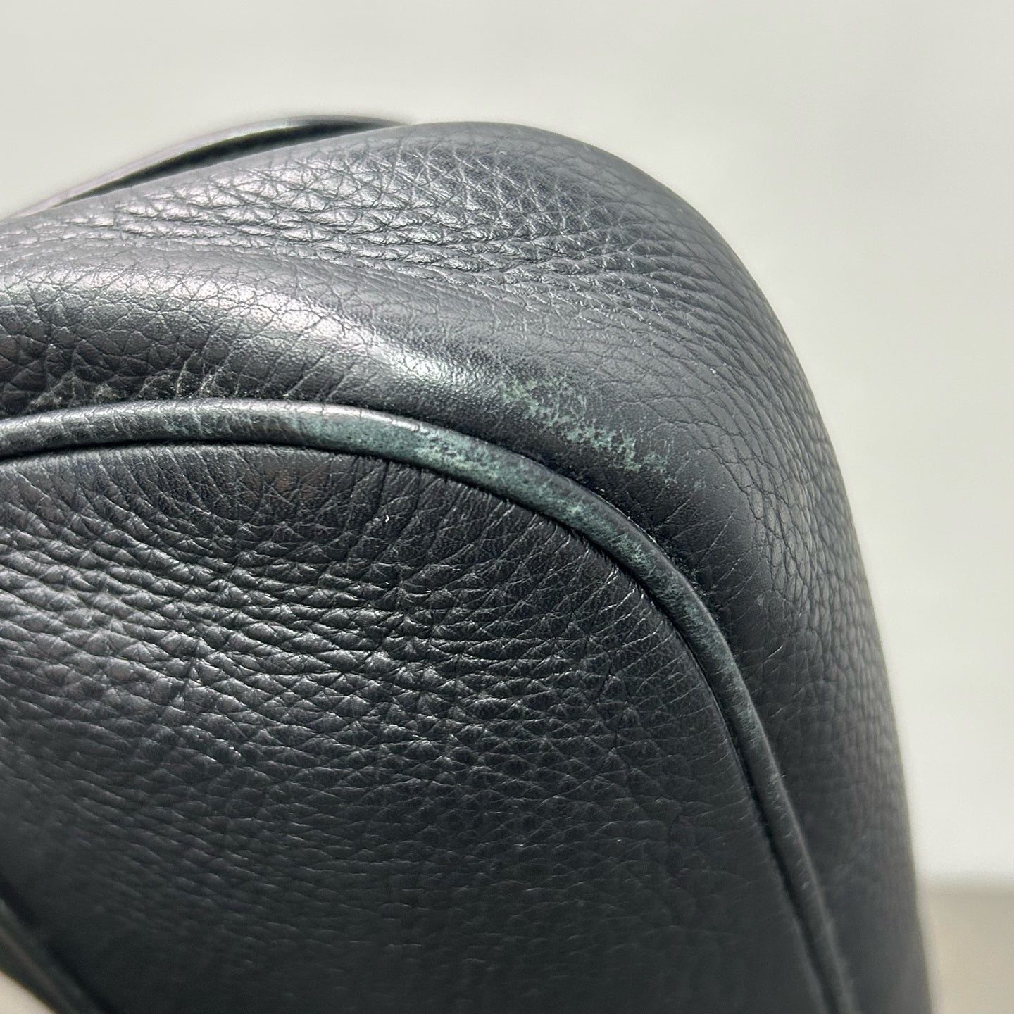 Gucci Metal Black