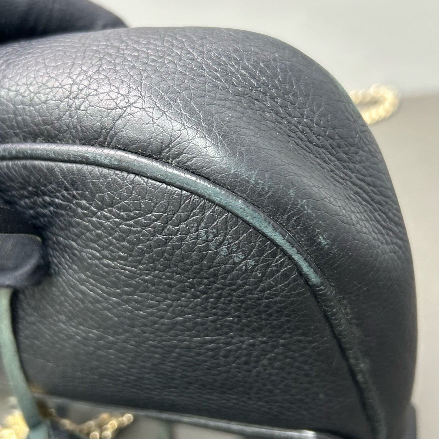 Gucci Metal Black