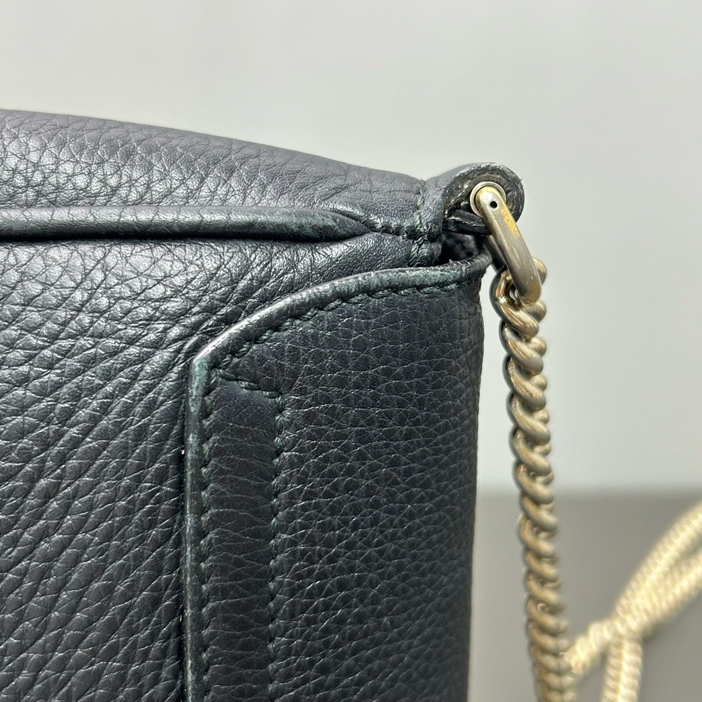 Gucci Metal Black