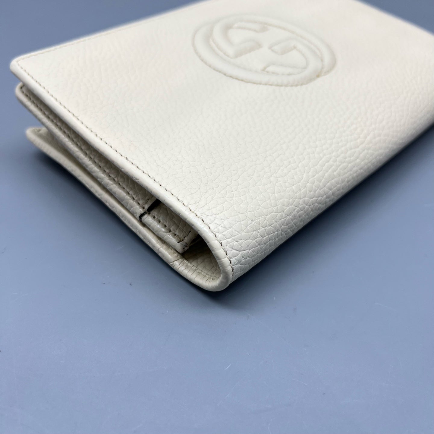 Gucci White