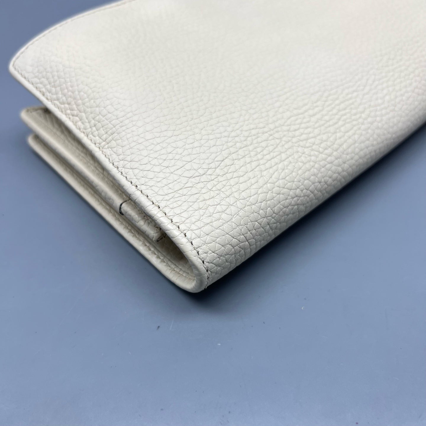 Gucci White