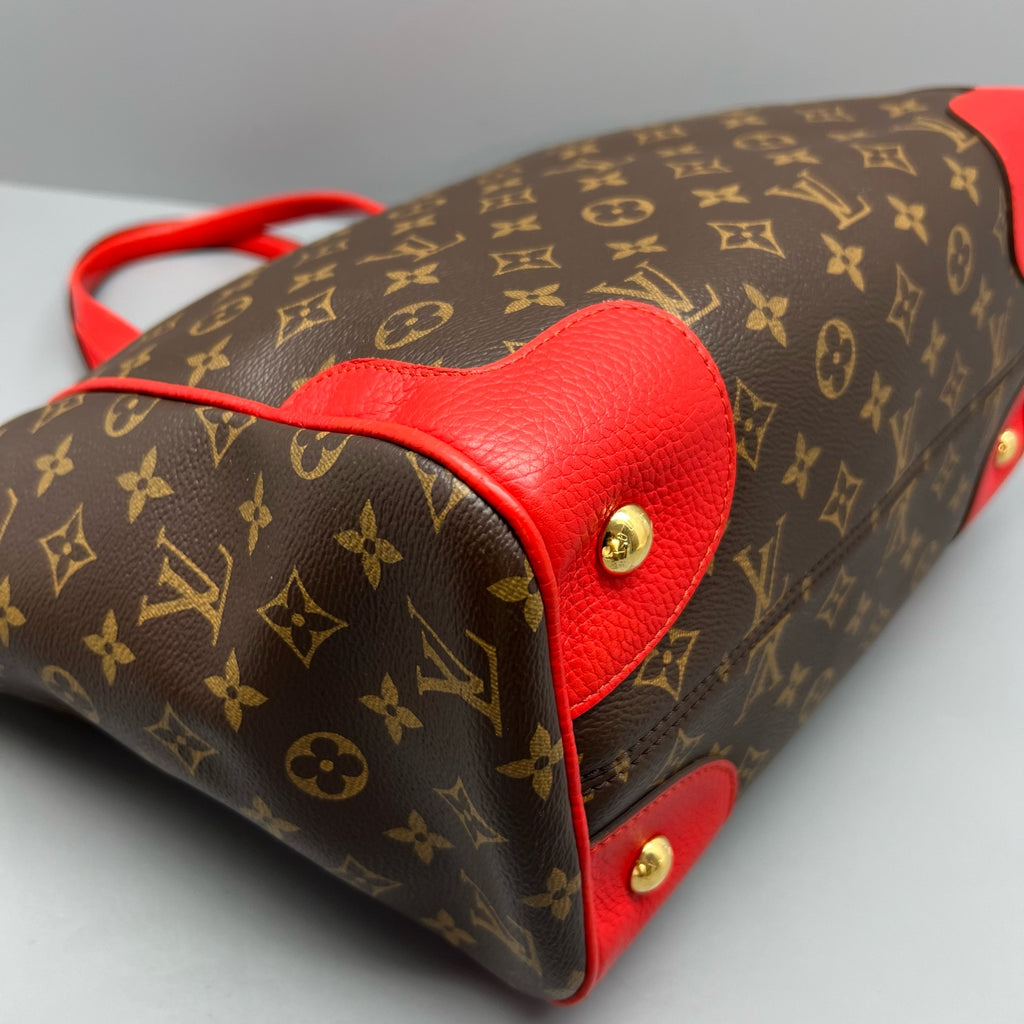 Louis Vuitton Shoulder Bag