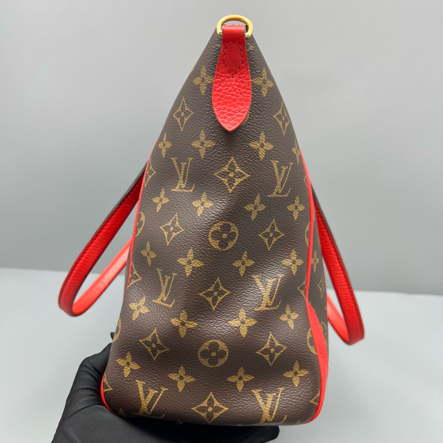 Louis Vuitton Shoulder Bag