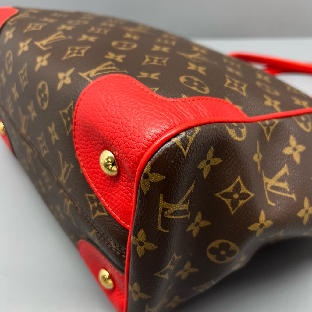 Louis Vuitton Shoulder Bag