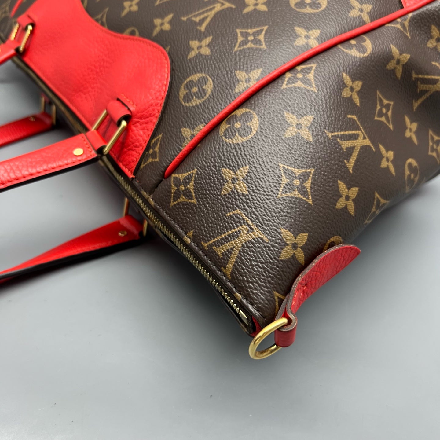 Louis Vuitton Shoulder Bag