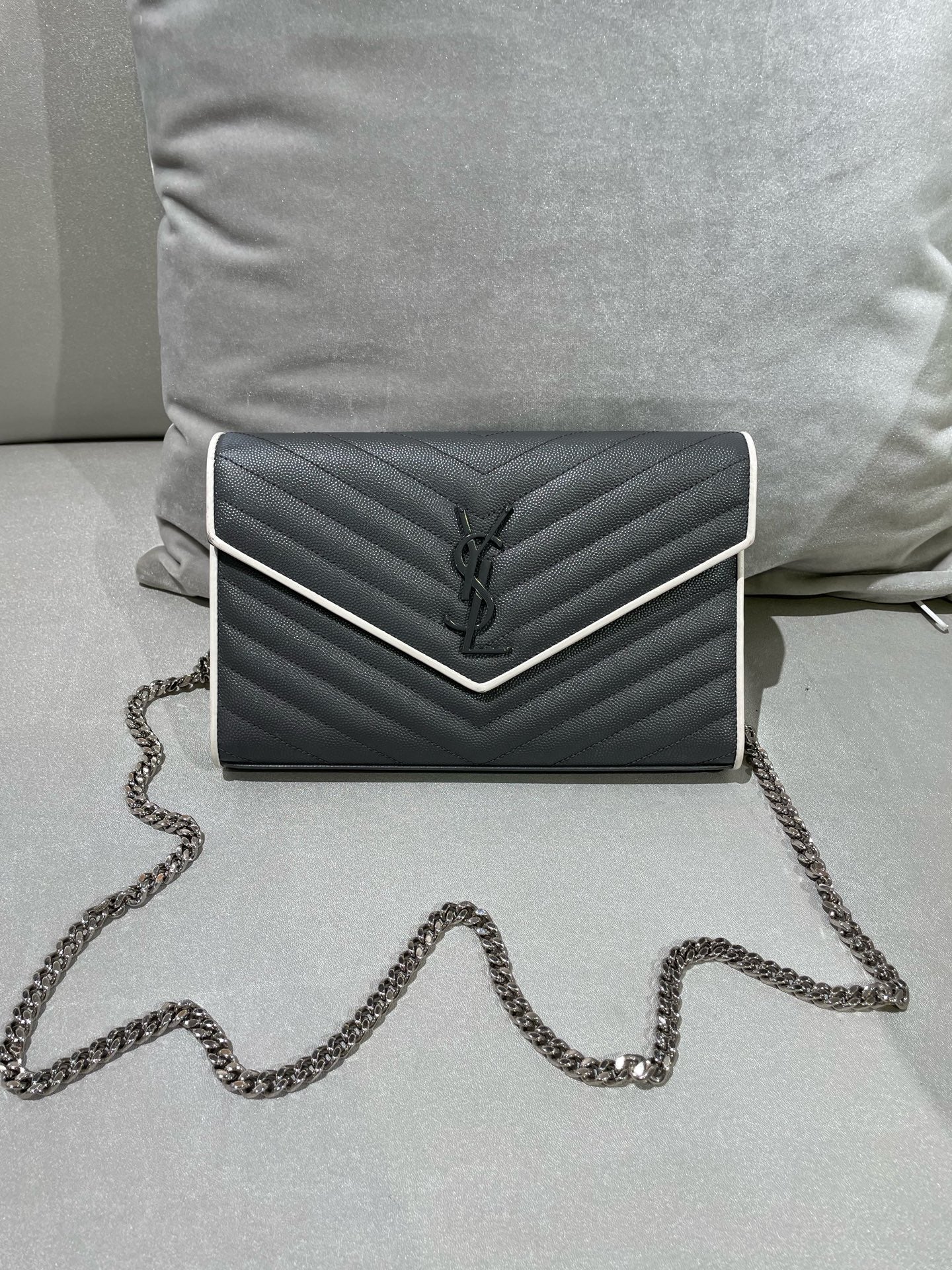 Saint laurent Gray 377828BOWF21292