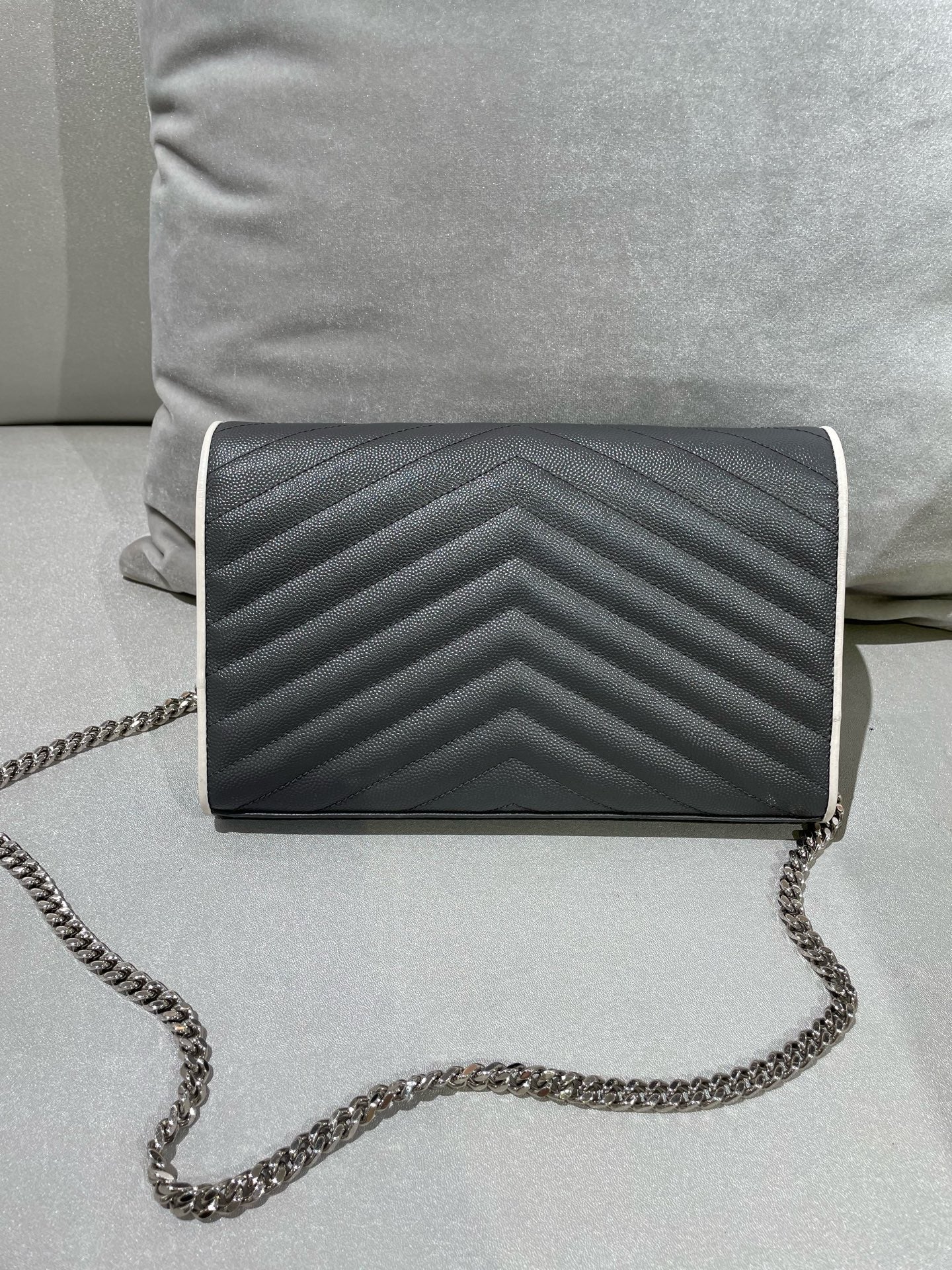 Saint laurent Gray 377828BOWF21292