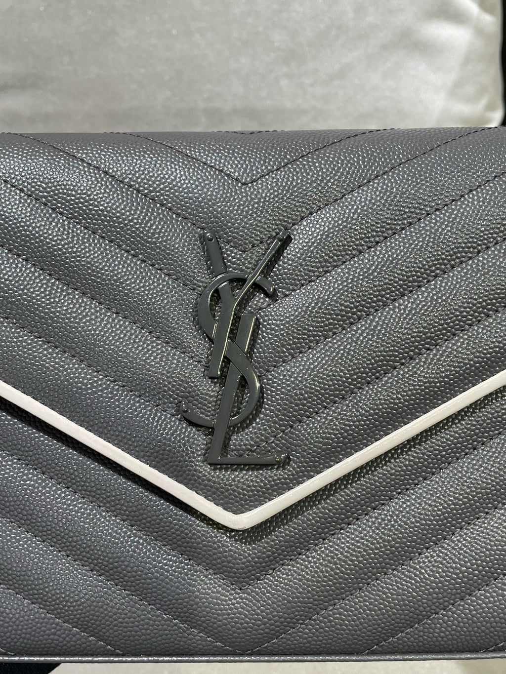 Saint laurent Gray 377828BOWF21292