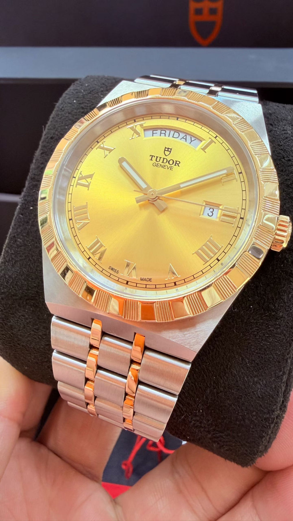 Tudor Tudor Royal Collection Gold Automatic (self-winding) watch 41 millimeters m28603-0004