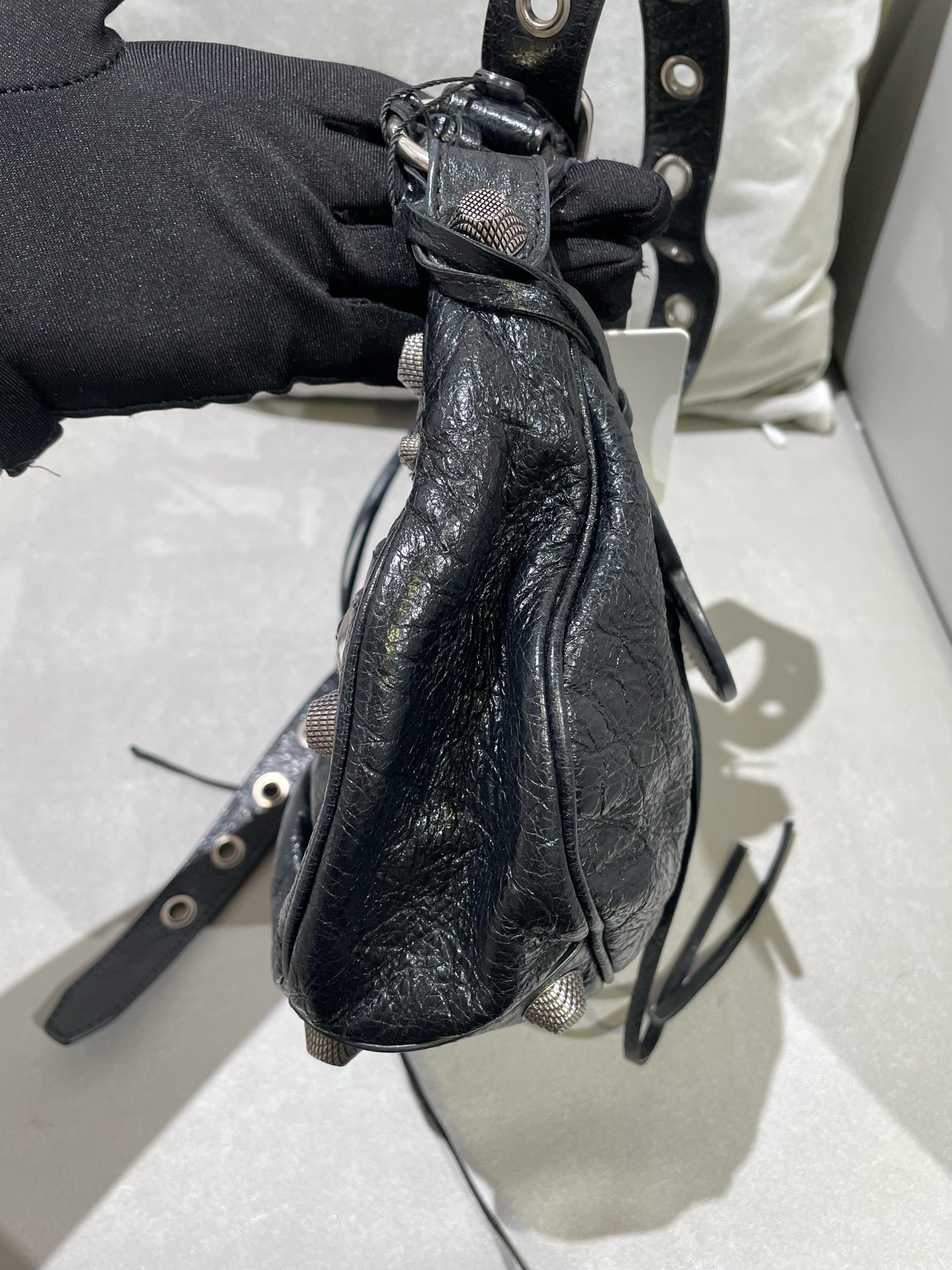 Balenciaga LE CAGOLE Black Shoulder Bag 6713071VG9Y1000