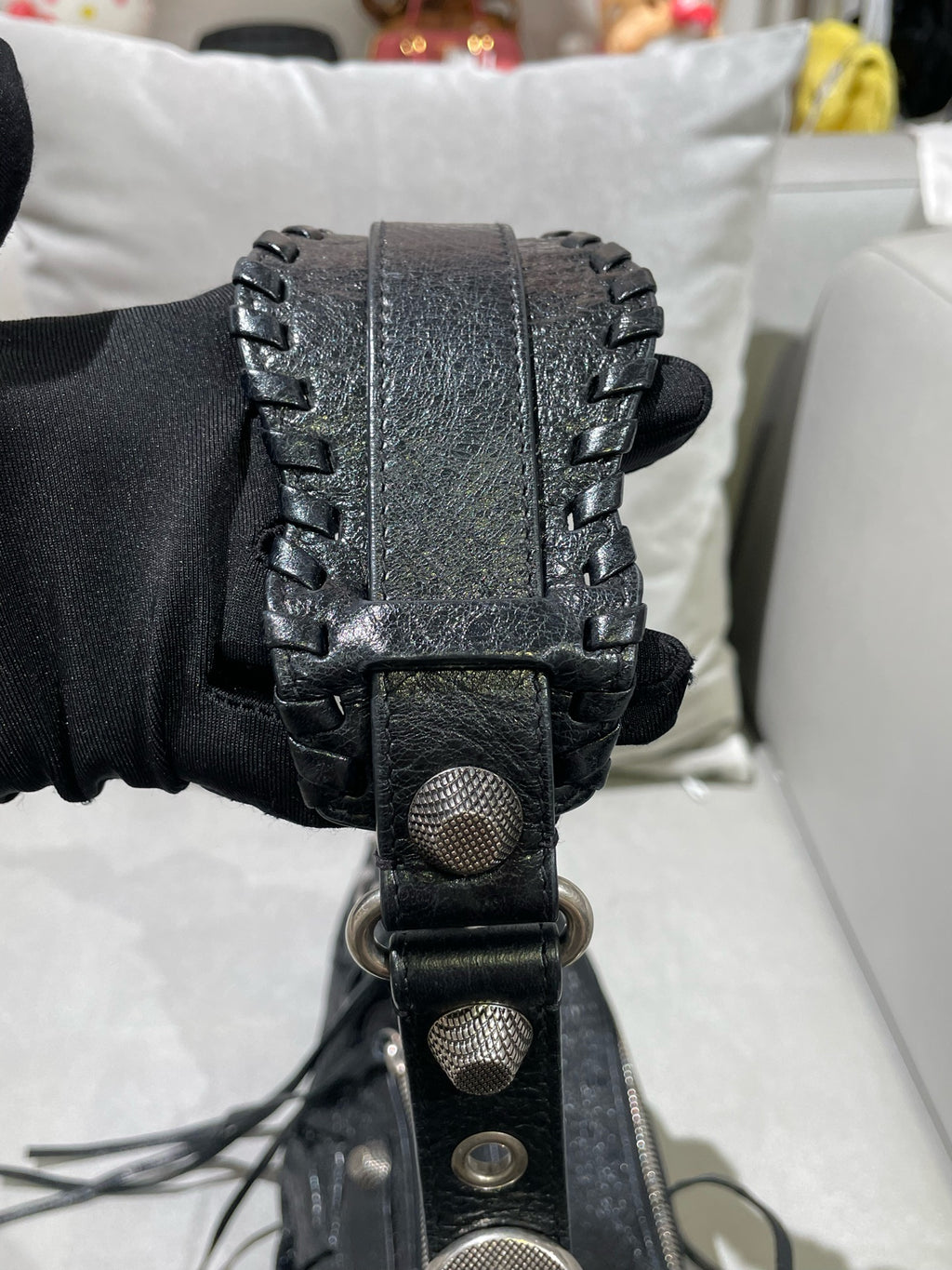 Balenciaga LE CAGOLE Black Shoulder Bag 6713071VG9Y1000