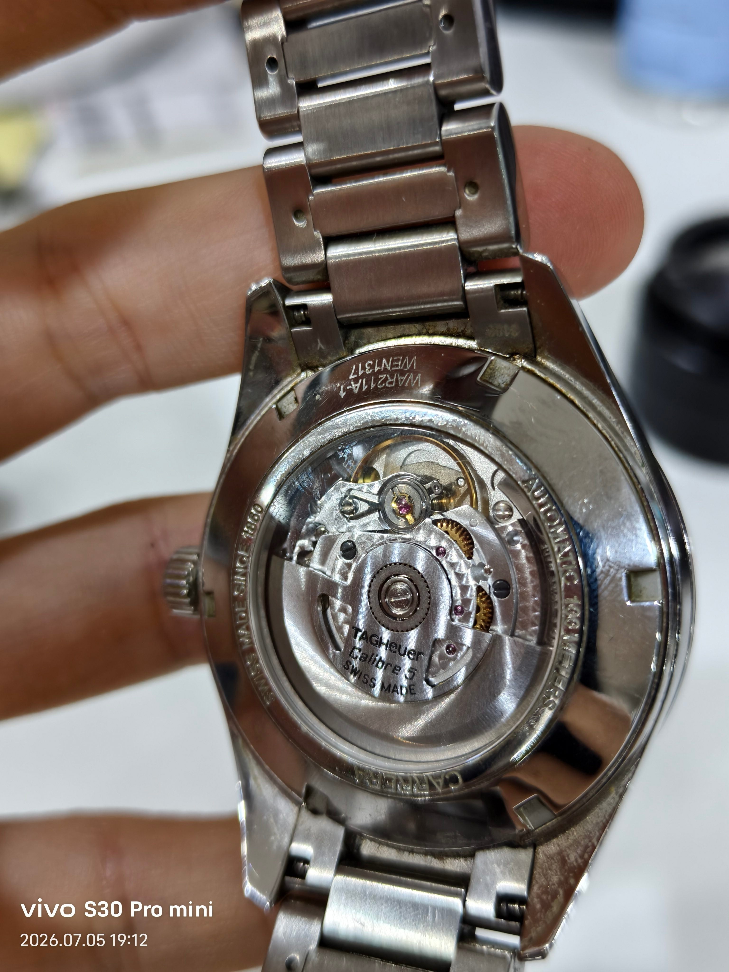 TAG Heuer Carayla Automatic (self-winding) watch 39 millimeters WAR211A.BA0782