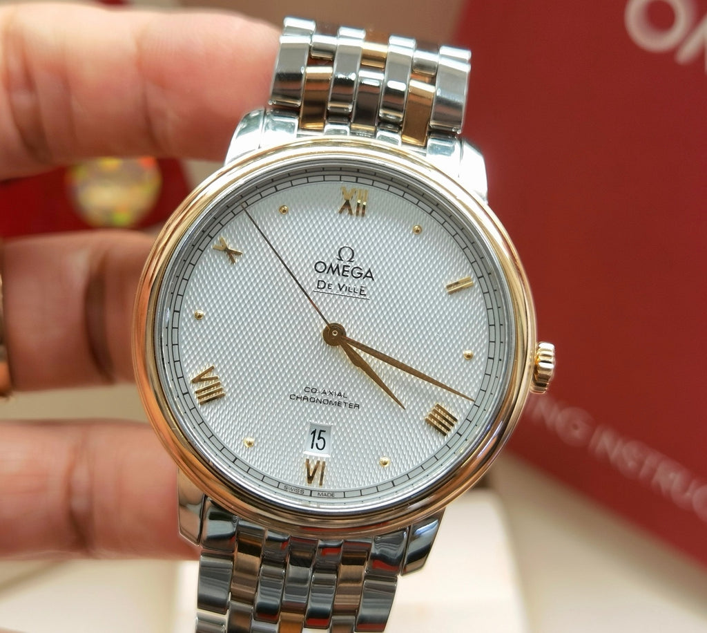 Omega Flying Disc Series Rose gold Automatic (self-winding) watch 39.5 424.20.40.20.02.004