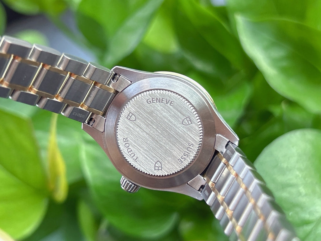 Tudor Fashion Series Gold Automatic (self-winding) watch 28 millimeters m12103-0001