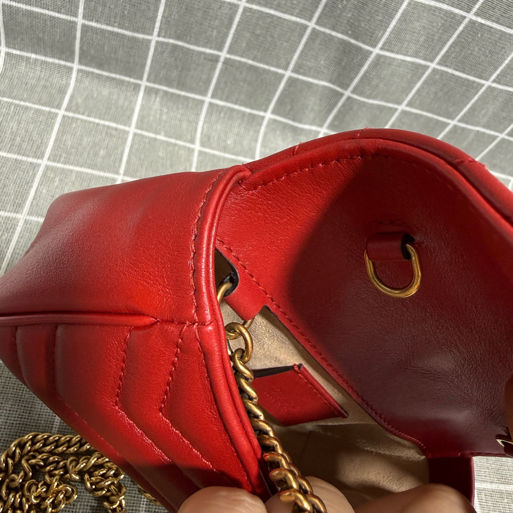 Gucci GG Marmont Collection Red 476433 DTDHT 6832