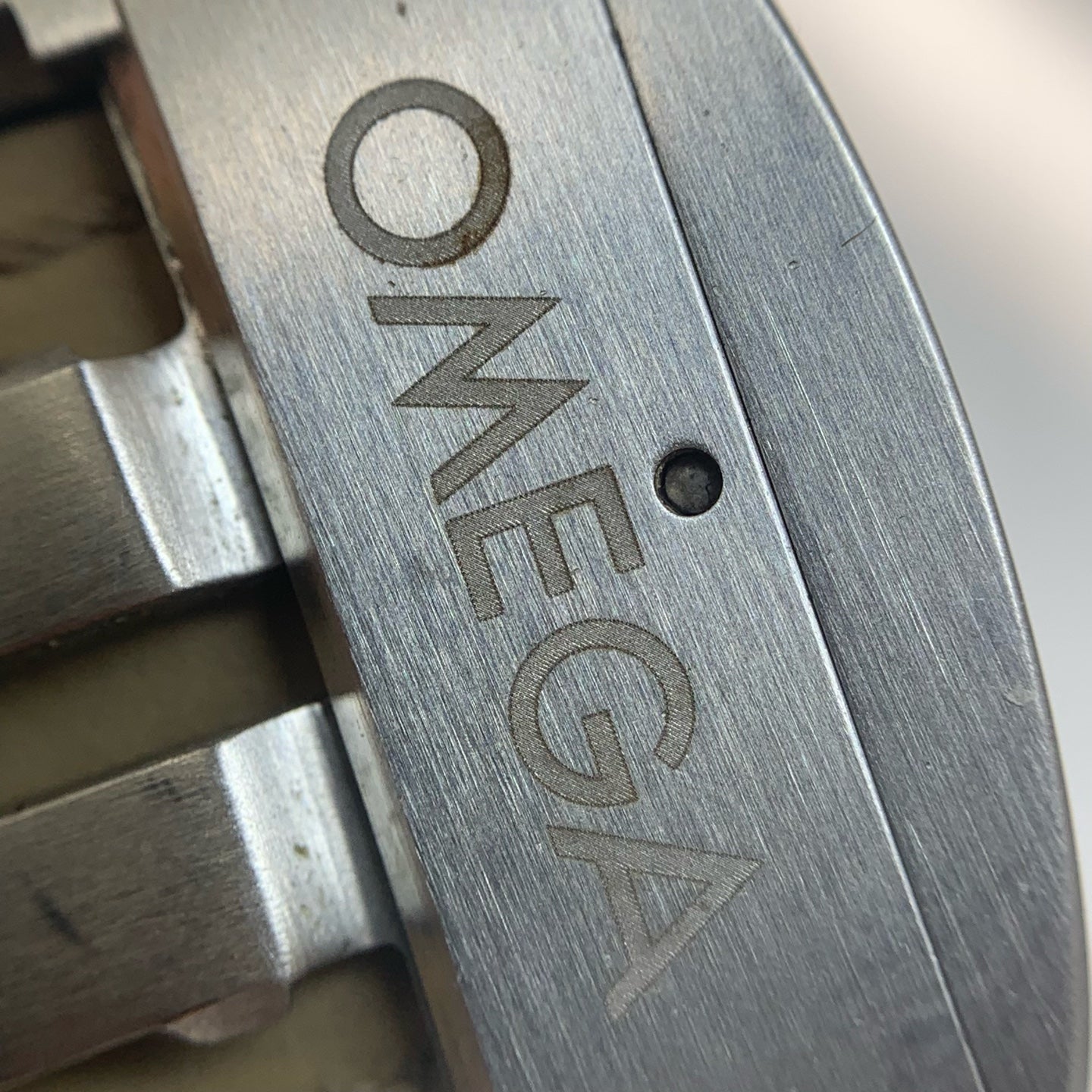 Omega Seahorse 43 millimeters 231.13.43.52.02.001