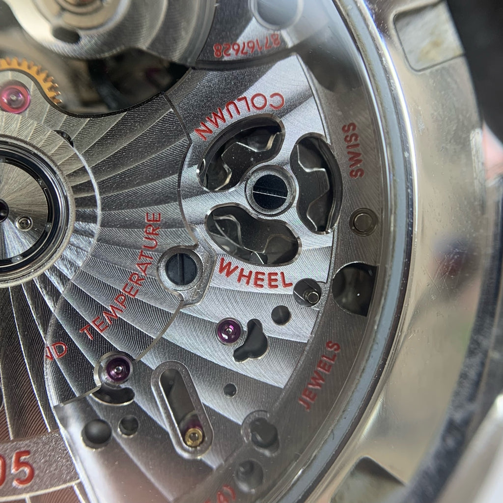 Omega Seahorse 43 millimeters 231.13.43.52.02.001