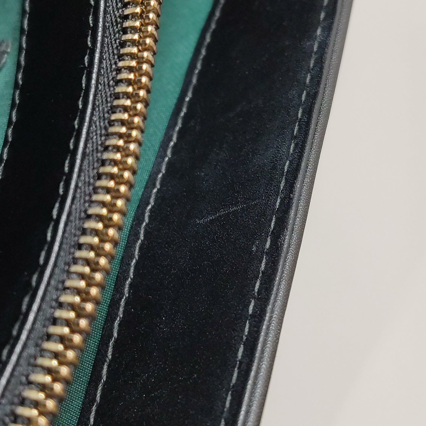 Bvlgari Shoulder Bag 290195