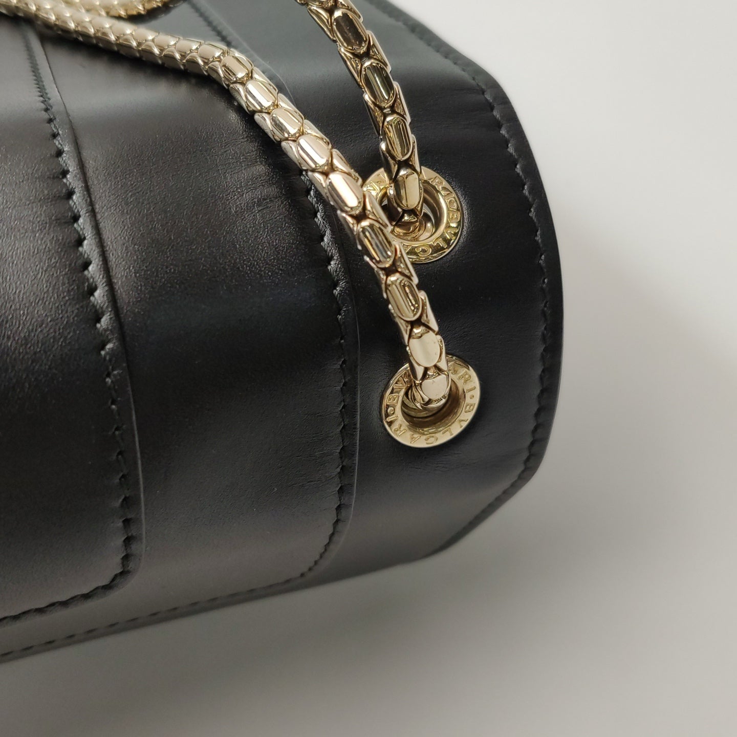 Bvlgari Shoulder Bag 290195