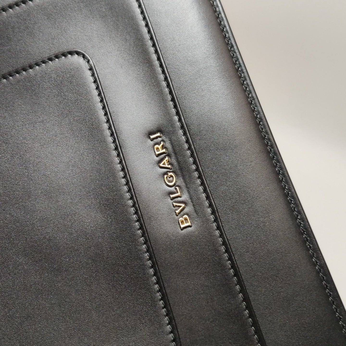 Bvlgari Shoulder Bag 290195