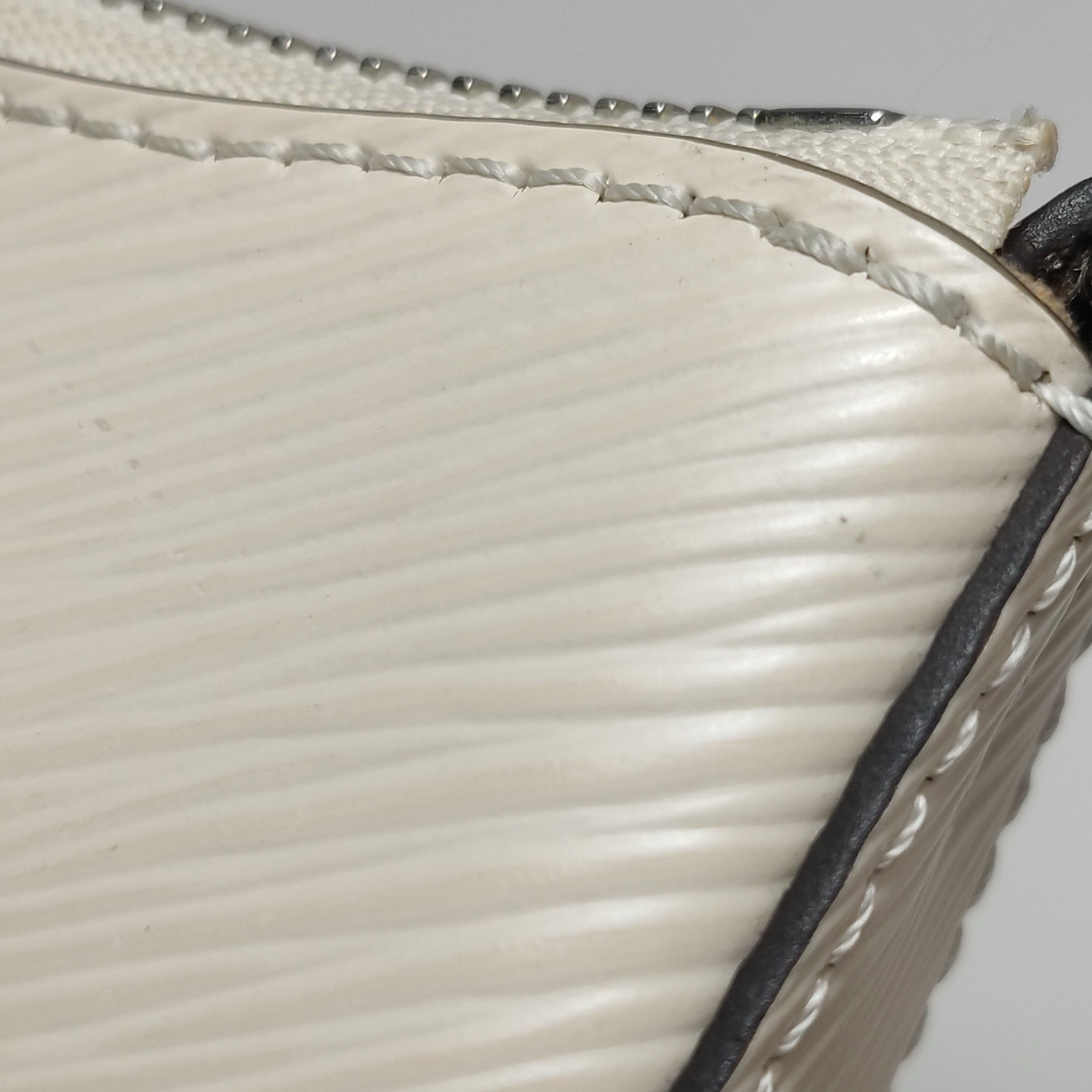 Louis Vuitton Marellini Shoulder Bag M20999