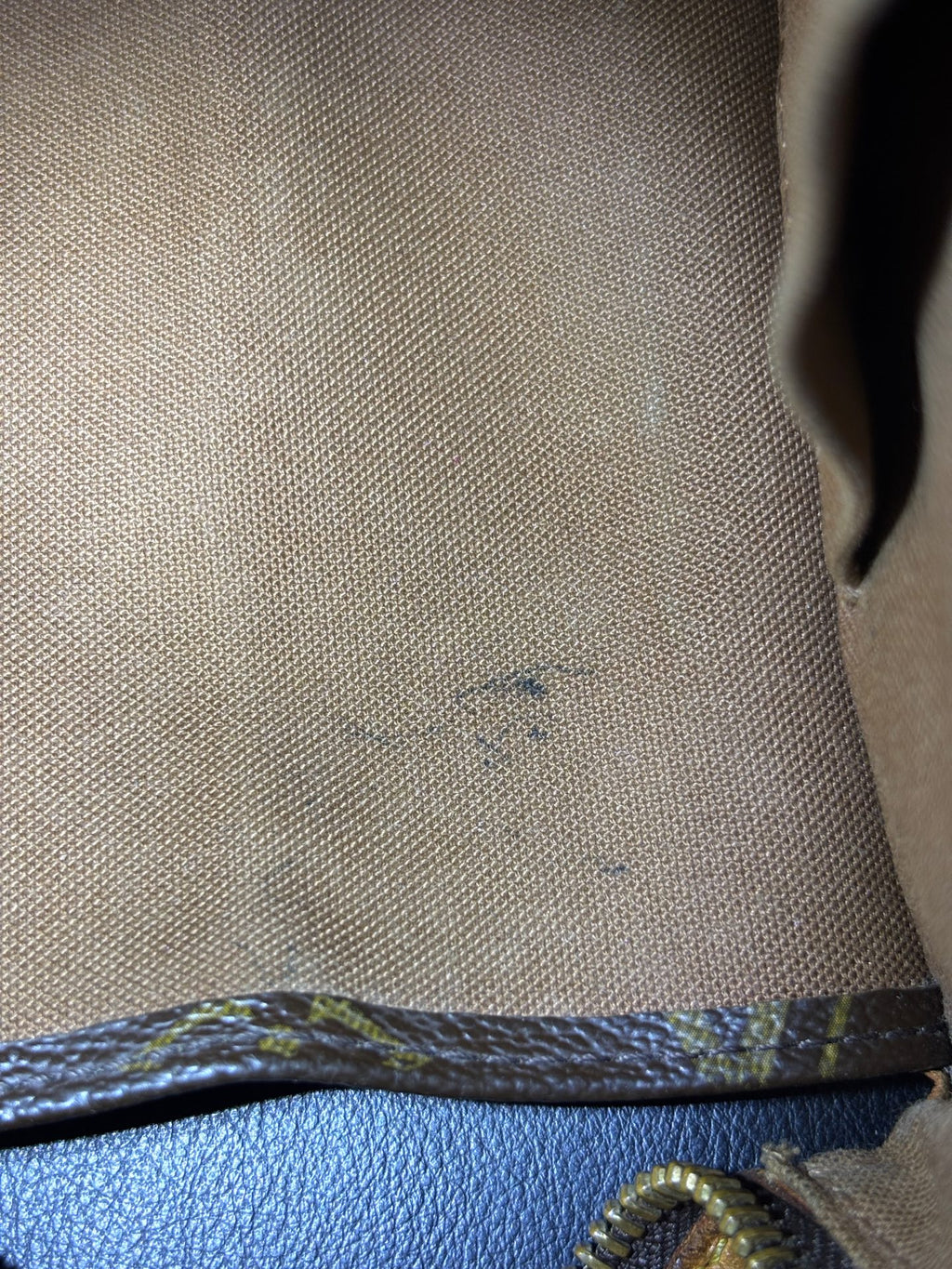 Louis Vuitton Tote