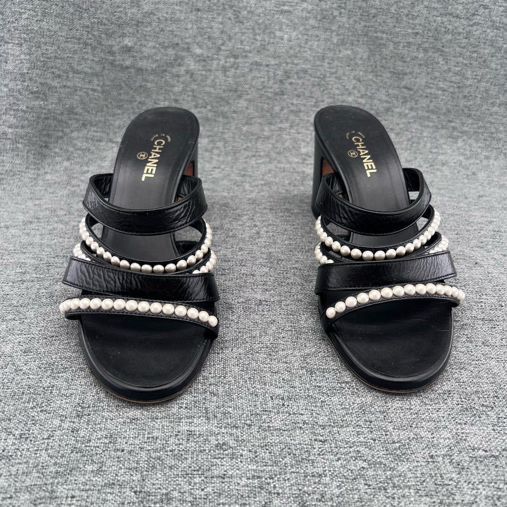 Chanel Black