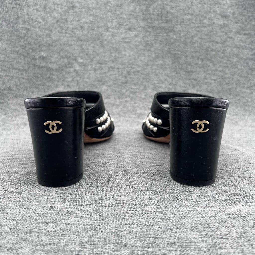 Chanel Black