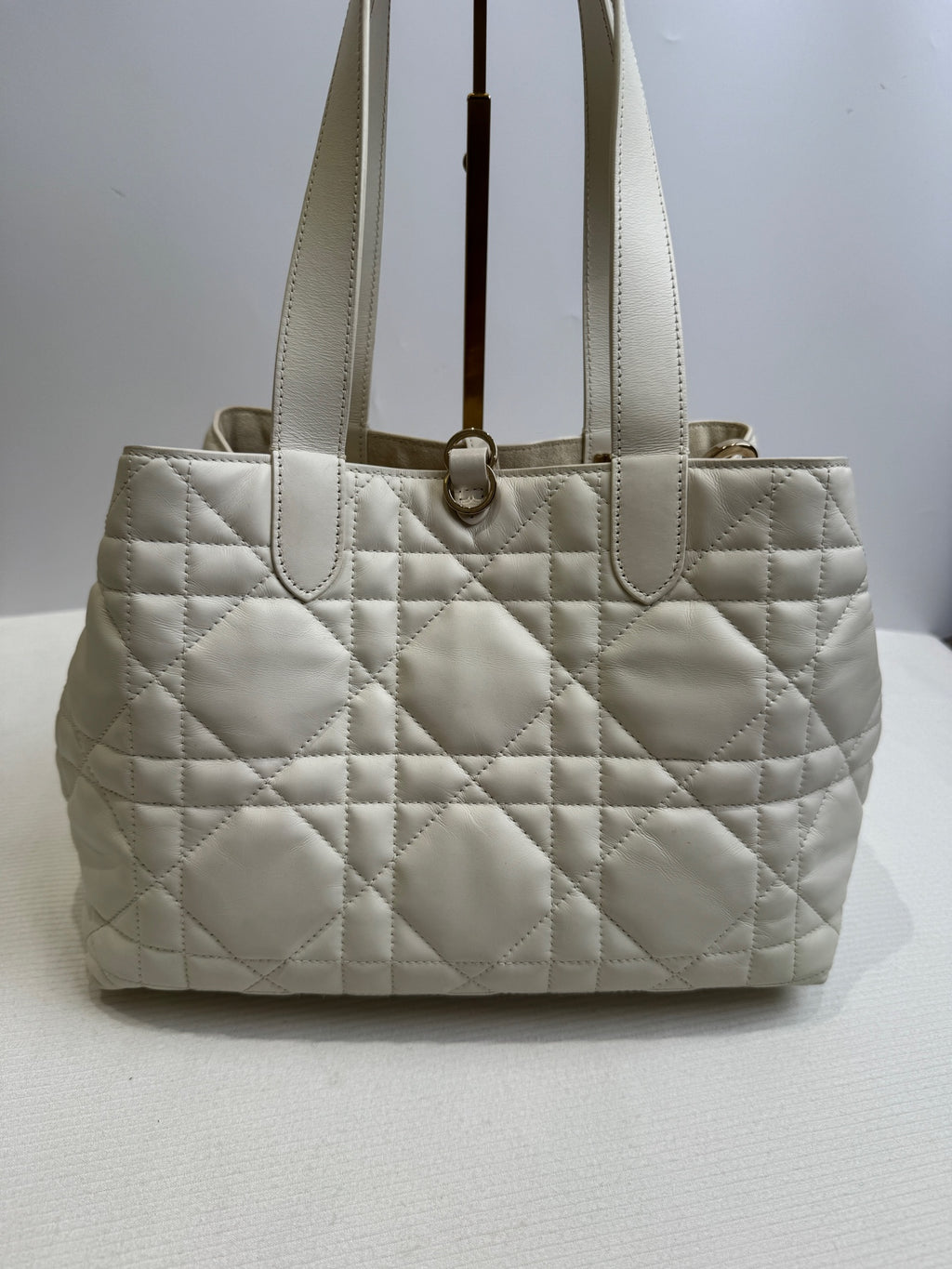 Dior White