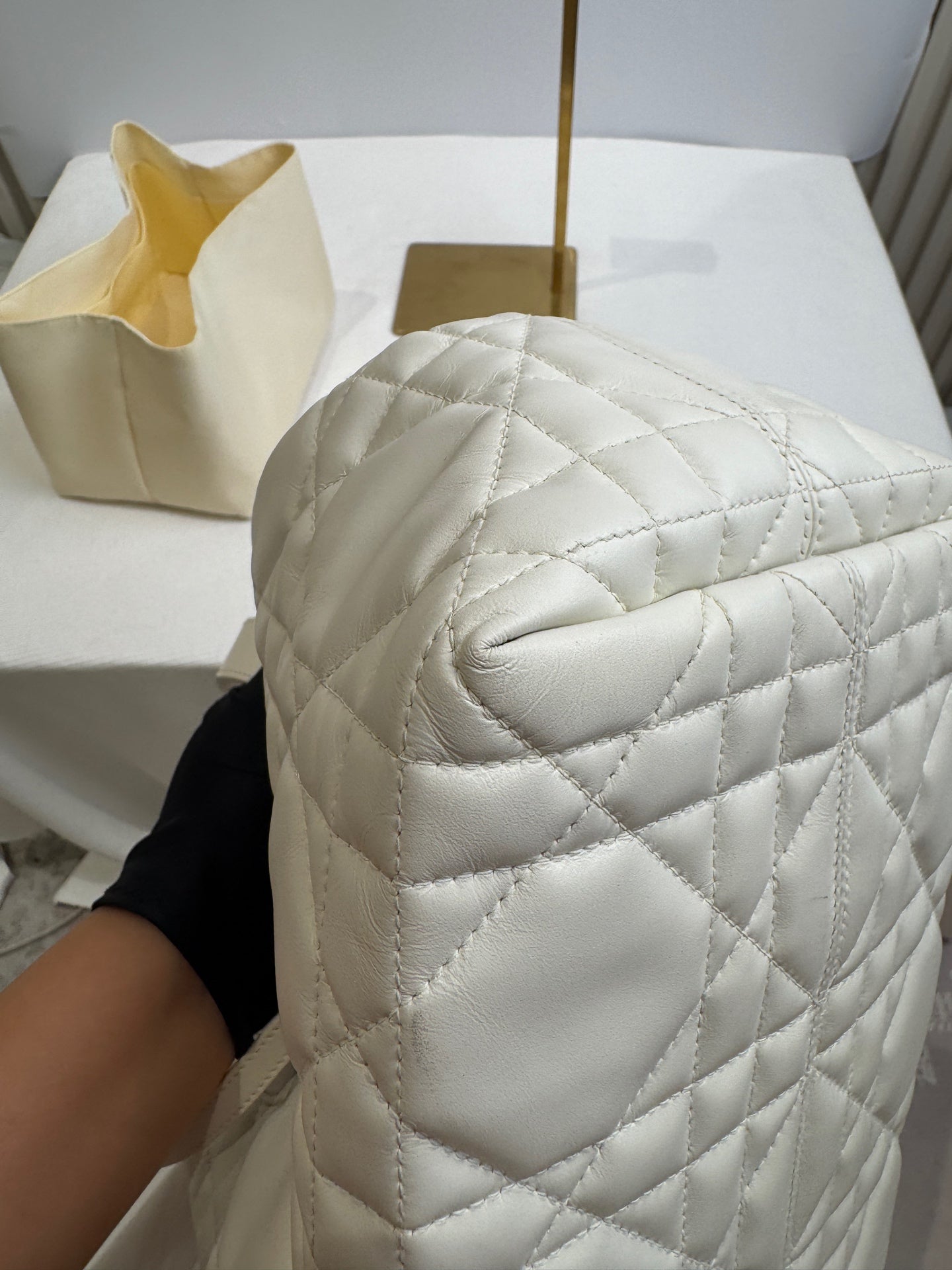 Dior White