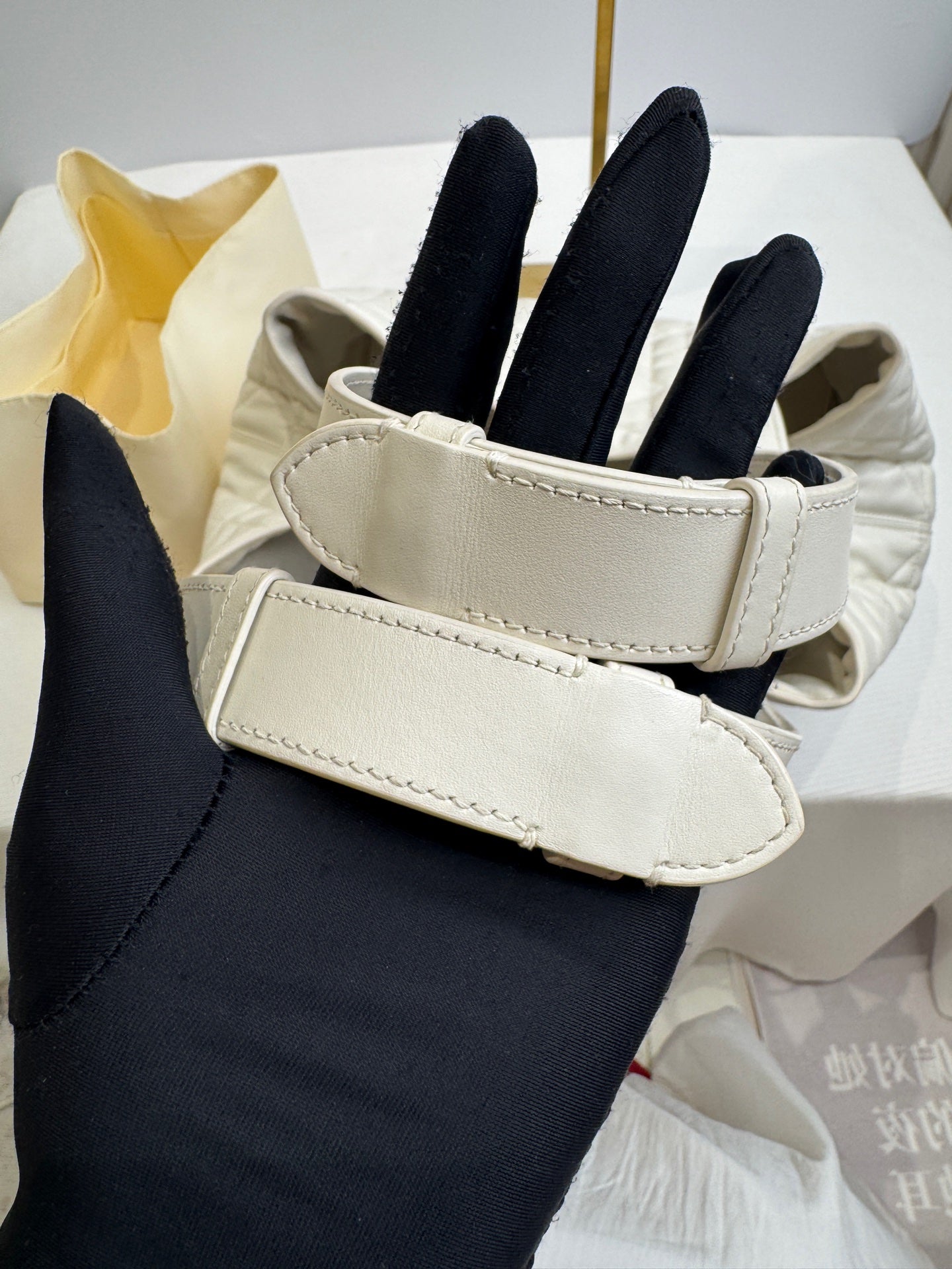 Dior White