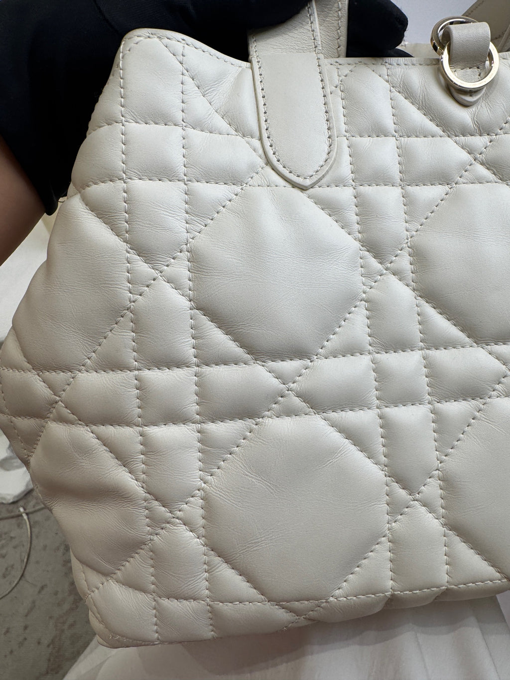 Dior White